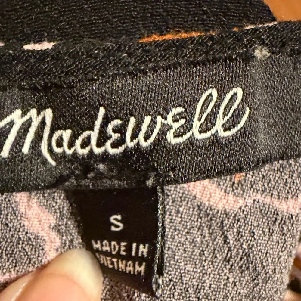 Madewell Cuffed-Sleeve Shirred Top – Duskblossom Print (Size S) - Picture 8 of 9